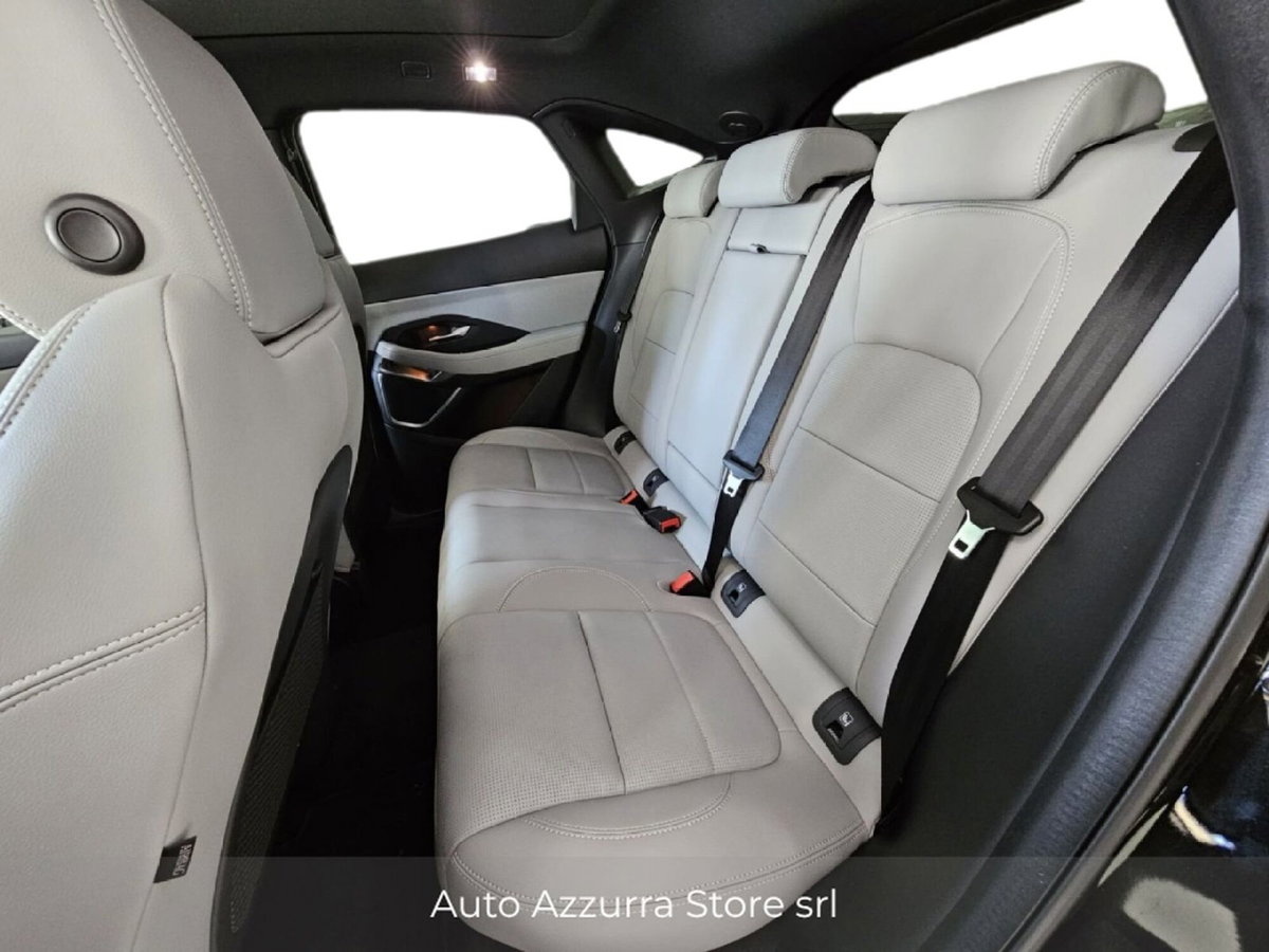 Jaguar E-Pace 2.0d i4 mhev R-Dynamic SE awd 163cv auto (10)