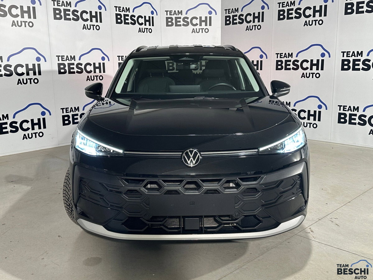 Volkswagen T-Roc 1.5 etsi Life 115cv dsg (2)