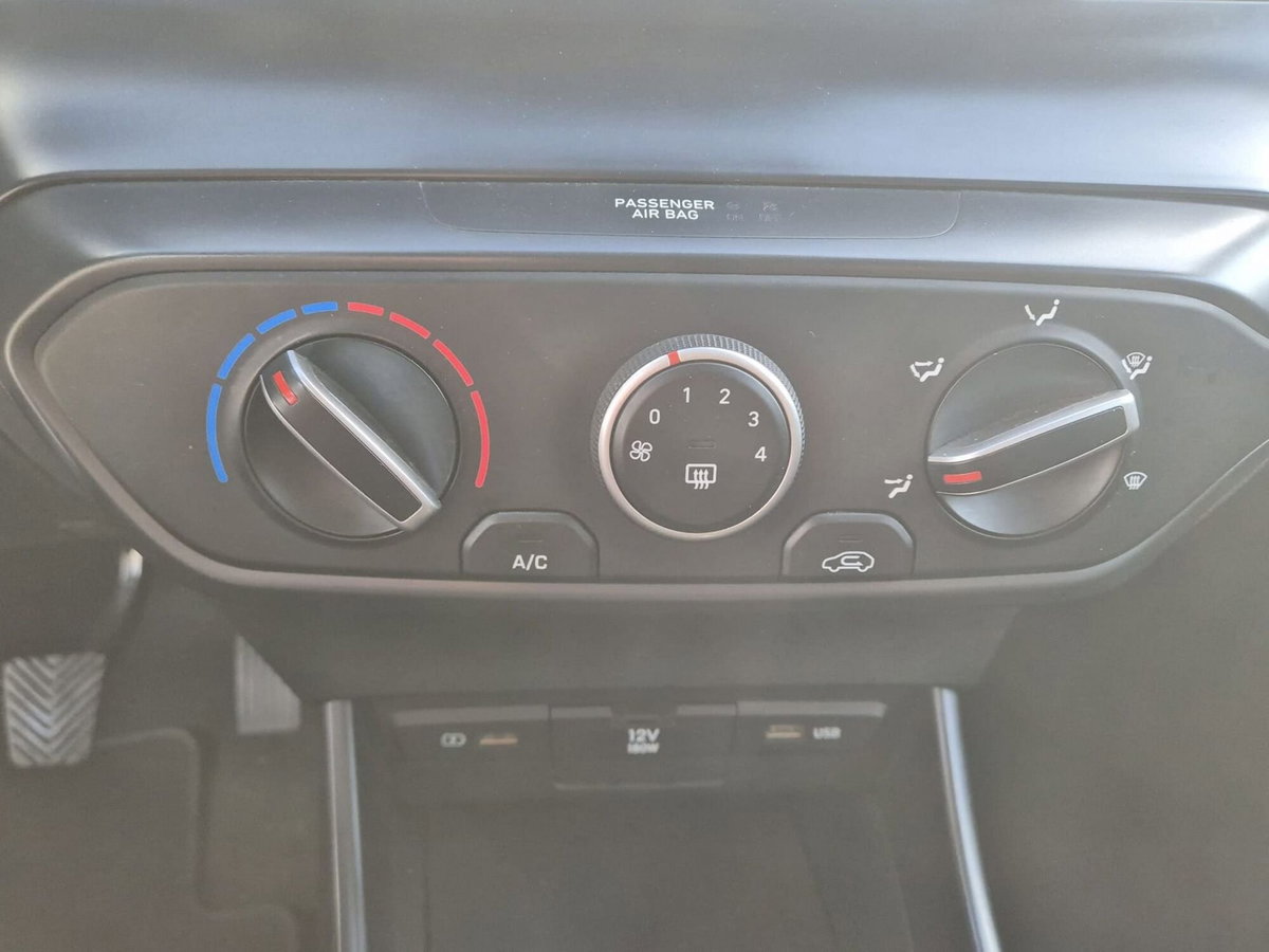 Hyundai i20 1.2 MPI MT ConnectLine (10)