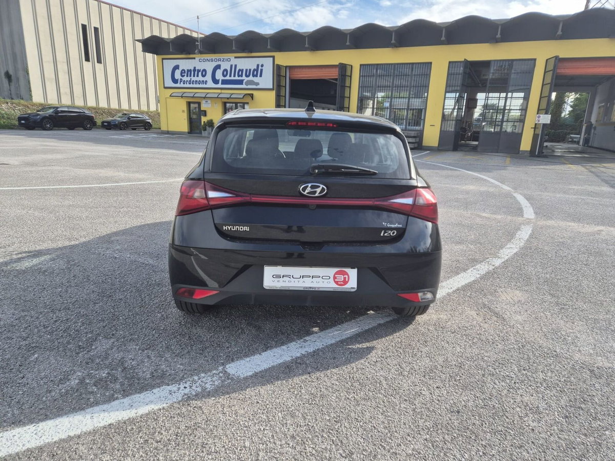 Hyundai i20 1.2 MPI MT ConnectLine (6)