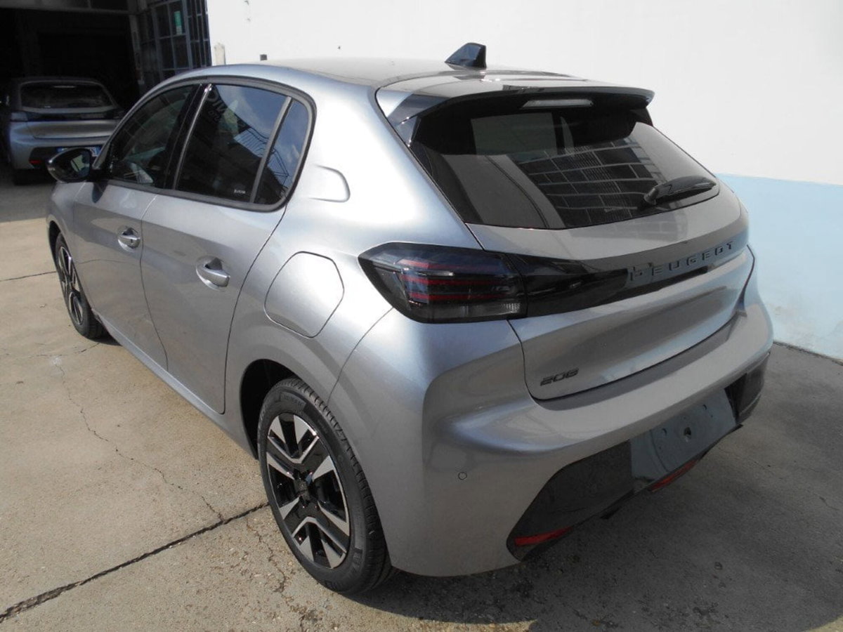 Peugeot 208 PureTech 100 Stop&Start 5 porte Allure (5)