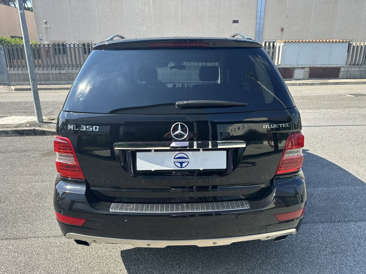 Mercedes-Benz Classe ML 350 BlueTEC Chrome (5)