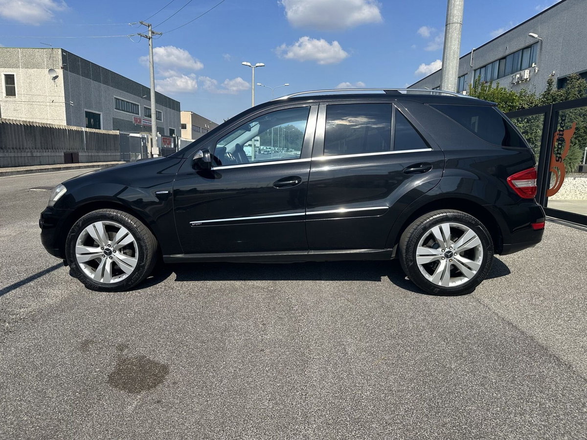 Mercedes-Benz Classe ML 350 BlueTEC Chrome (7)