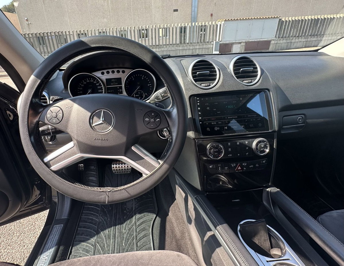 Mercedes-Benz Classe ML 350 BlueTEC Chrome (9)