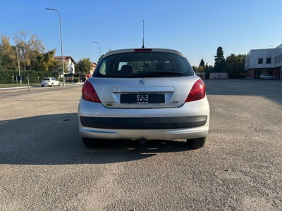 Peugeot 207 HDi 70CV 5p. XS (3)