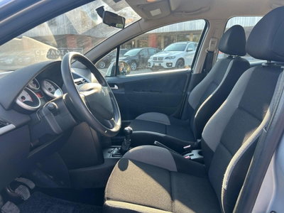 Peugeot 207 HDi 70CV 5p. XS (6)