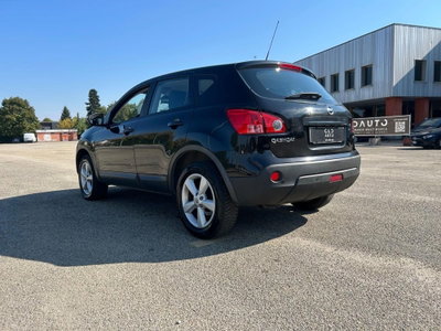 Nissan Qashqai 1.5 dCi Tekna (2)