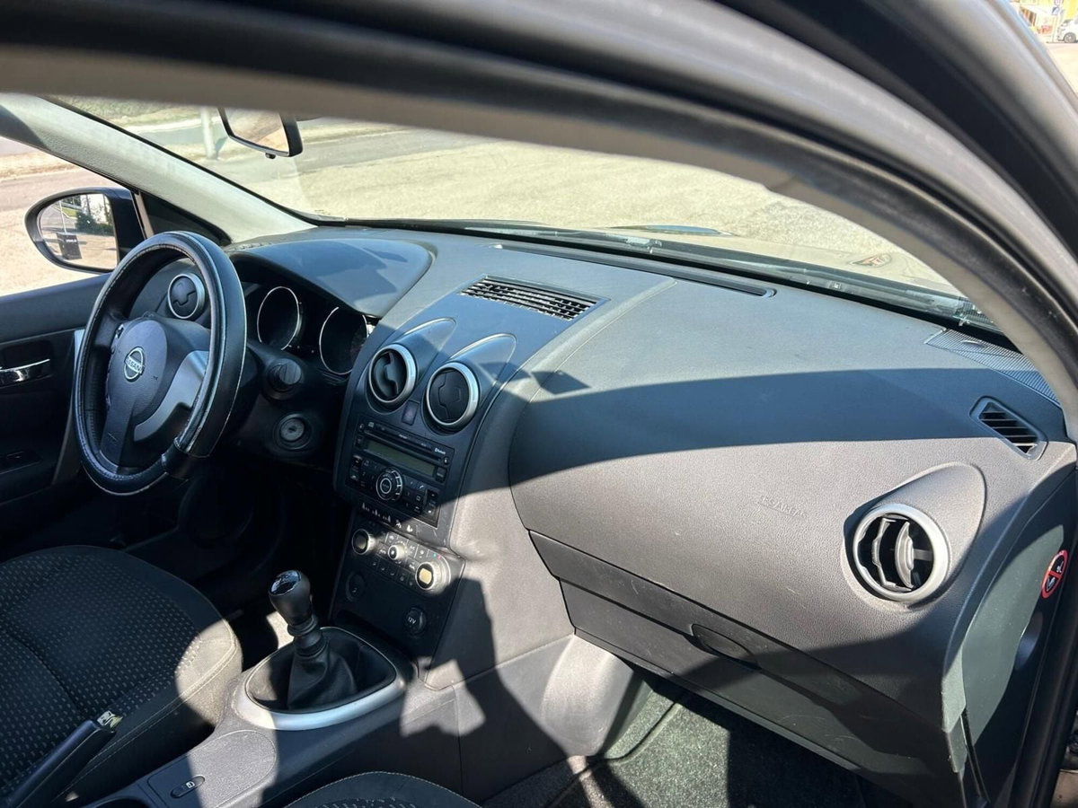 Nissan Qashqai 1.5 dCi Tekna (8)