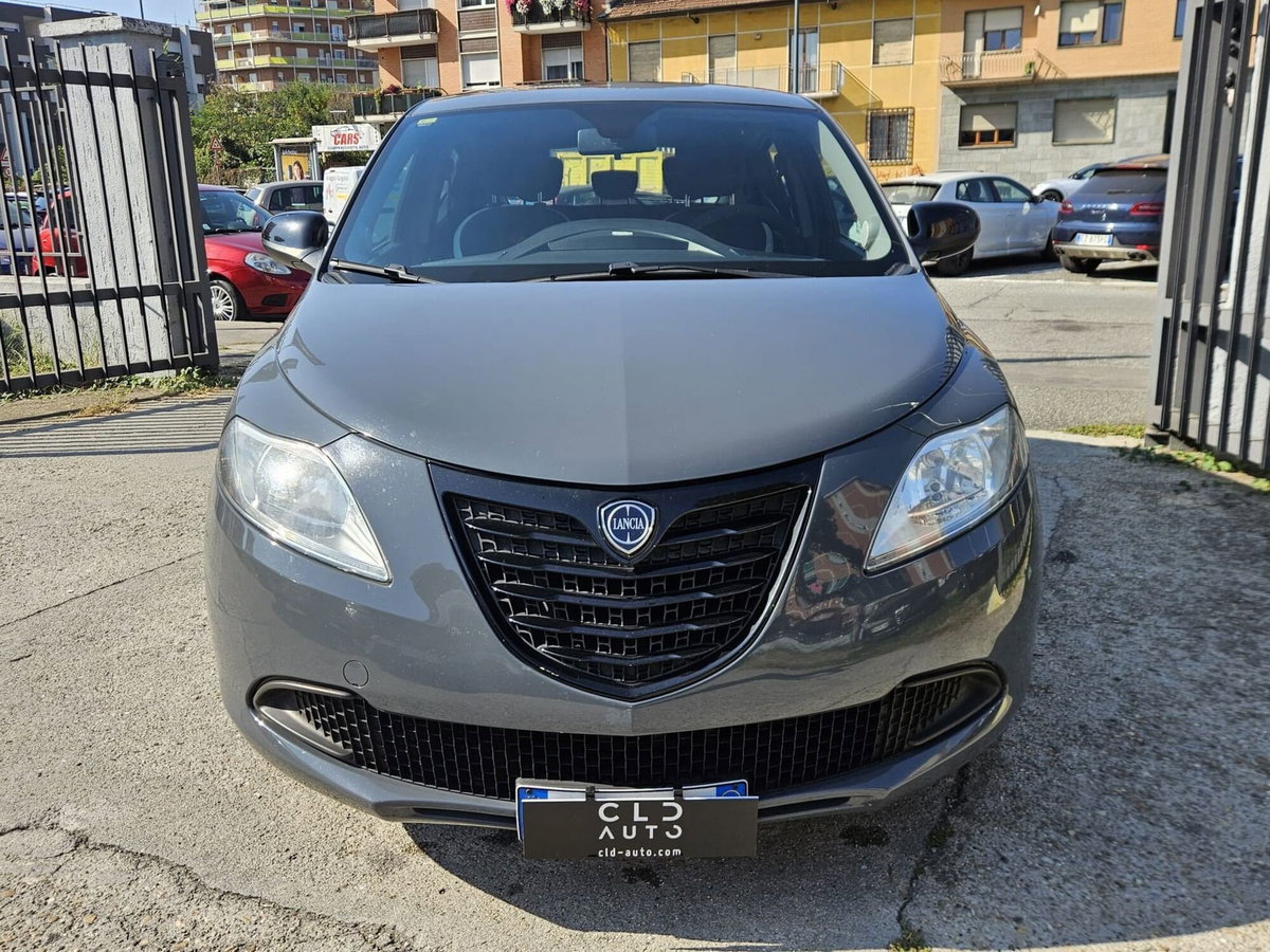 Lancia Ypsilon 1.2 69 CV 5 porte GPL Ecochic Elefantino (2)