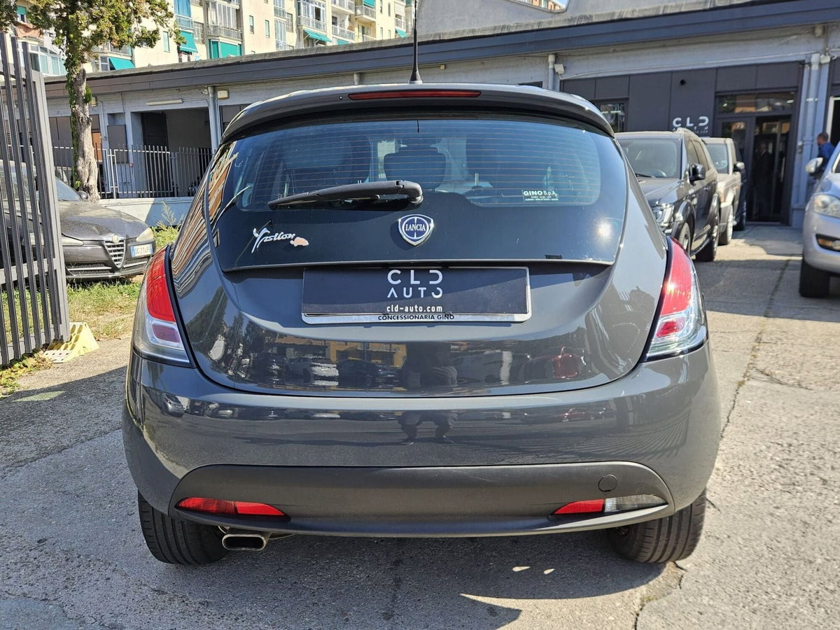 Lancia Ypsilon 1.2 69 CV 5 porte GPL Ecochic Elefantino (5)