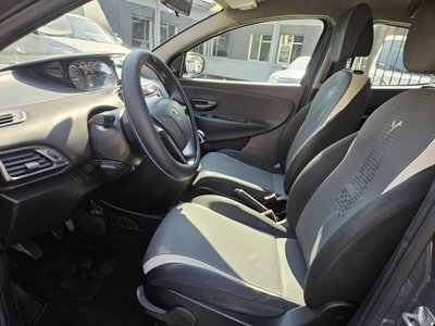 Lancia Ypsilon 1.2 69 CV 5 porte GPL Ecochic Elefantino (6)