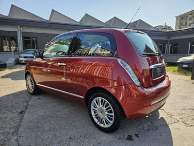 Lancia Ypsilon 1.3 MJT 90 CV Platino (4)