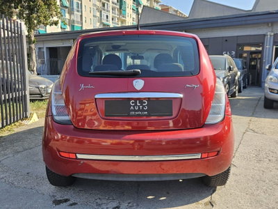 Lancia Ypsilon 1.3 MJT 90 CV Platino (5)