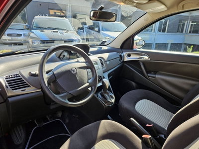 Lancia Ypsilon 1.3 MJT 90 CV Platino (6)
