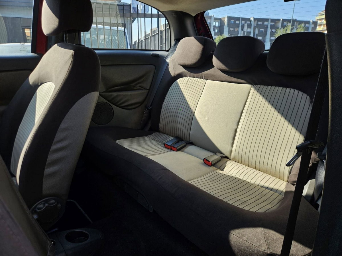 Lancia Ypsilon 1.3 MJT 90 CV Platino (8)