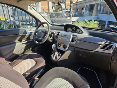 Lancia Ypsilon 1.3 MJT 90 CV Platino (9)