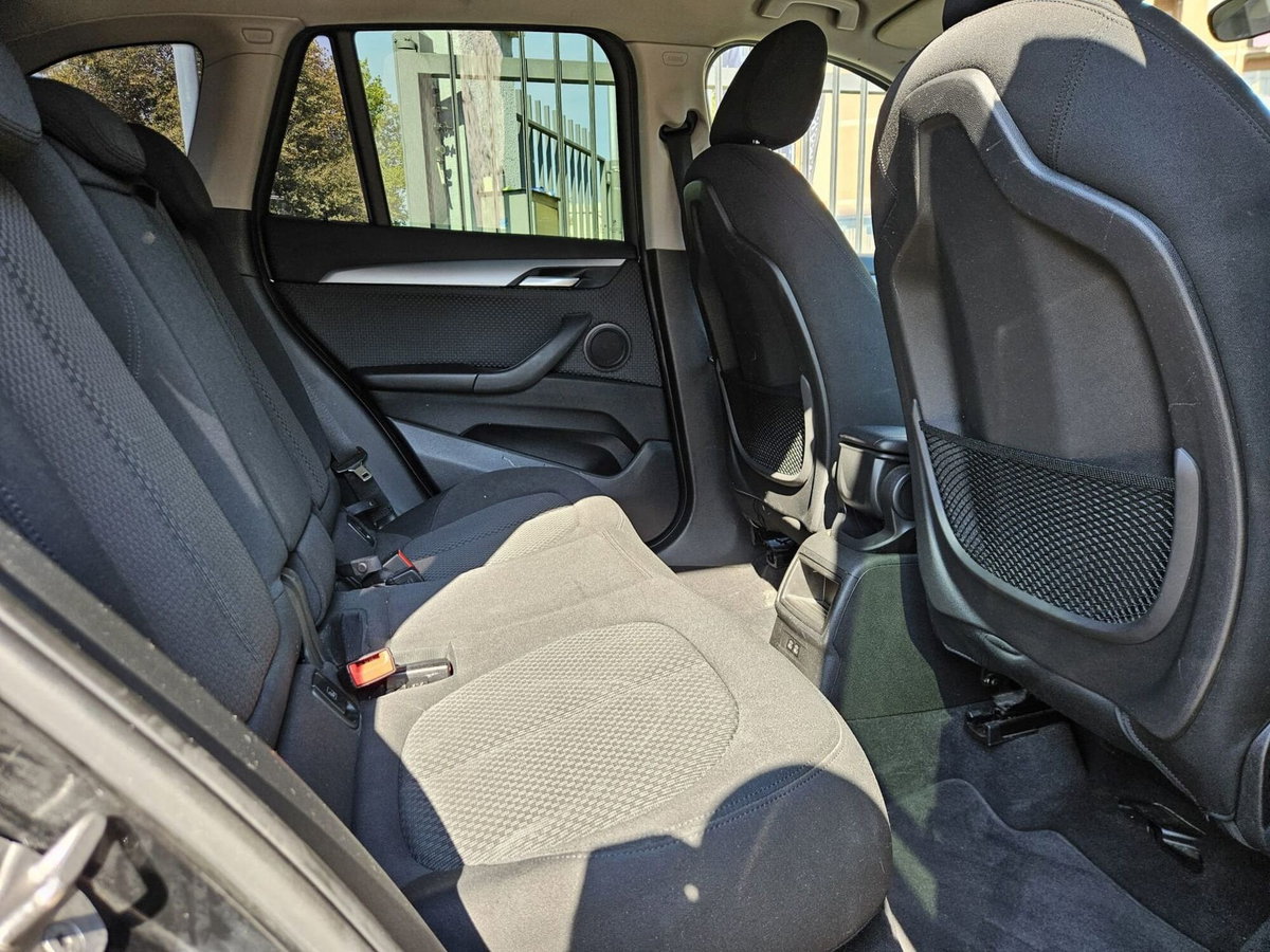 BMW X1 sDrive16d Business Advantage (12)