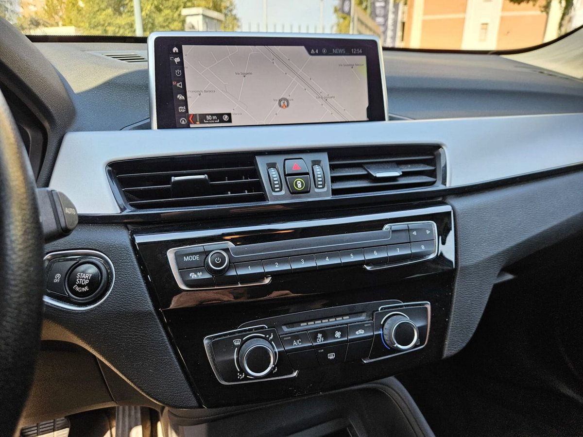 BMW X1 sDrive16d Business Advantage (14)