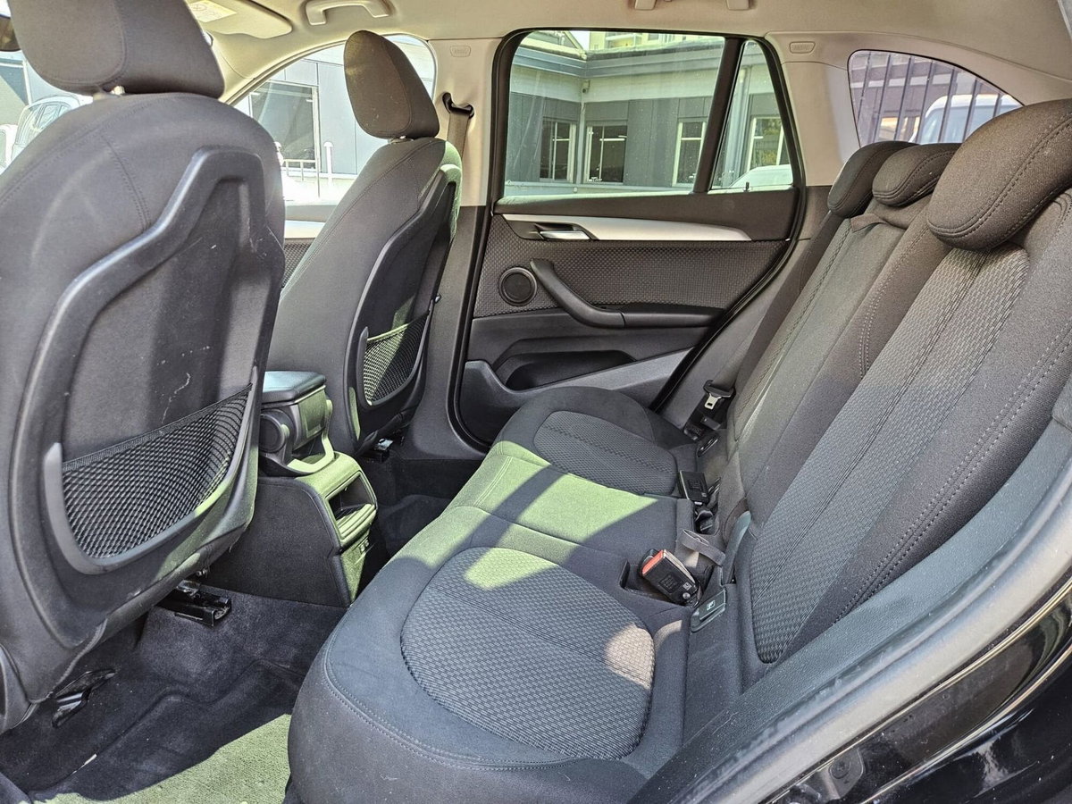 BMW X1 sDrive16d Business Advantage (8)