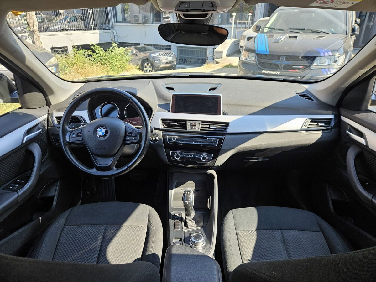 BMW X1 sDrive16d Business Advantage (9)