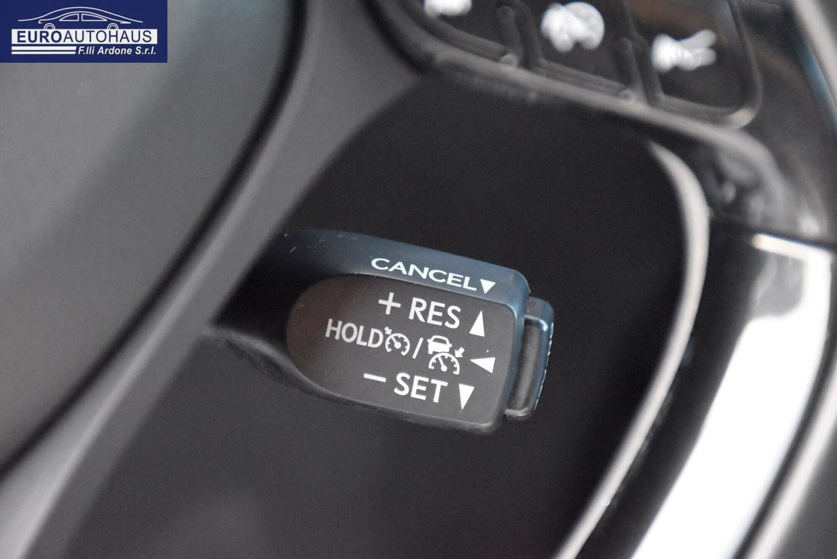Toyota Toyota C-HR 1.8 Hybrid E-CVT Trend (12)