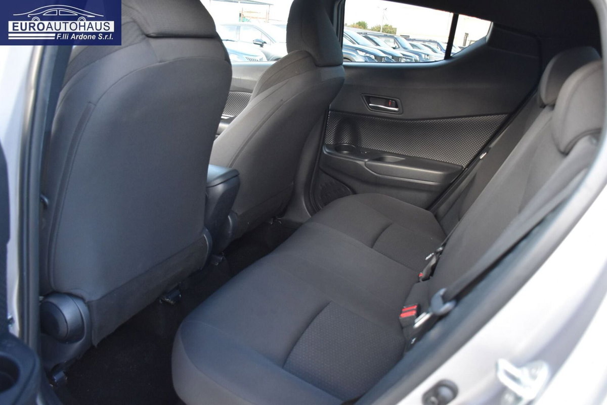 Toyota Toyota C-HR 1.8 Hybrid E-CVT Trend (13)