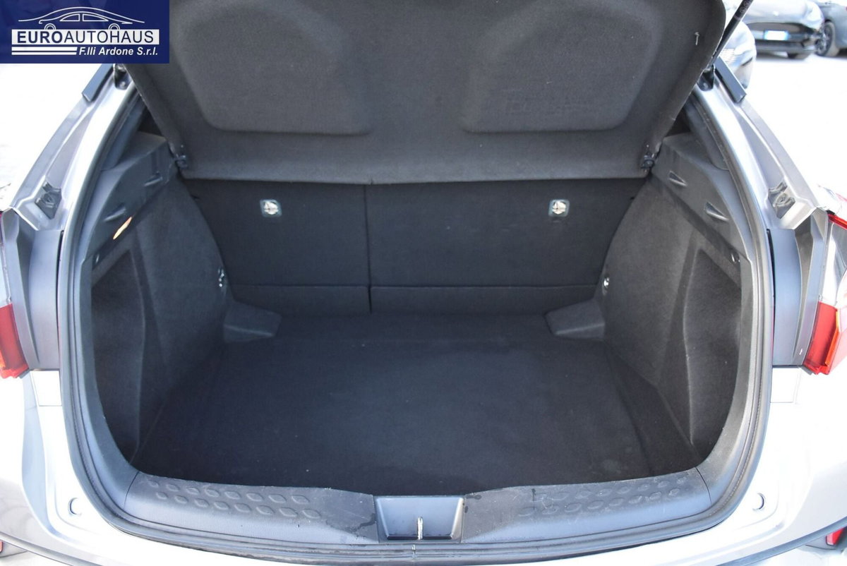 Toyota Toyota C-HR 1.8 Hybrid E-CVT Trend (14)
