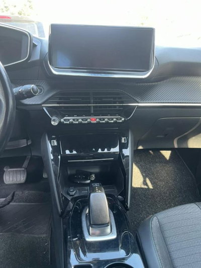 Peugeot 208 50 kWh Active (5)
