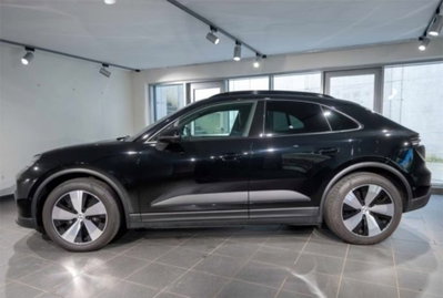 Porsche Macan 4 (2)