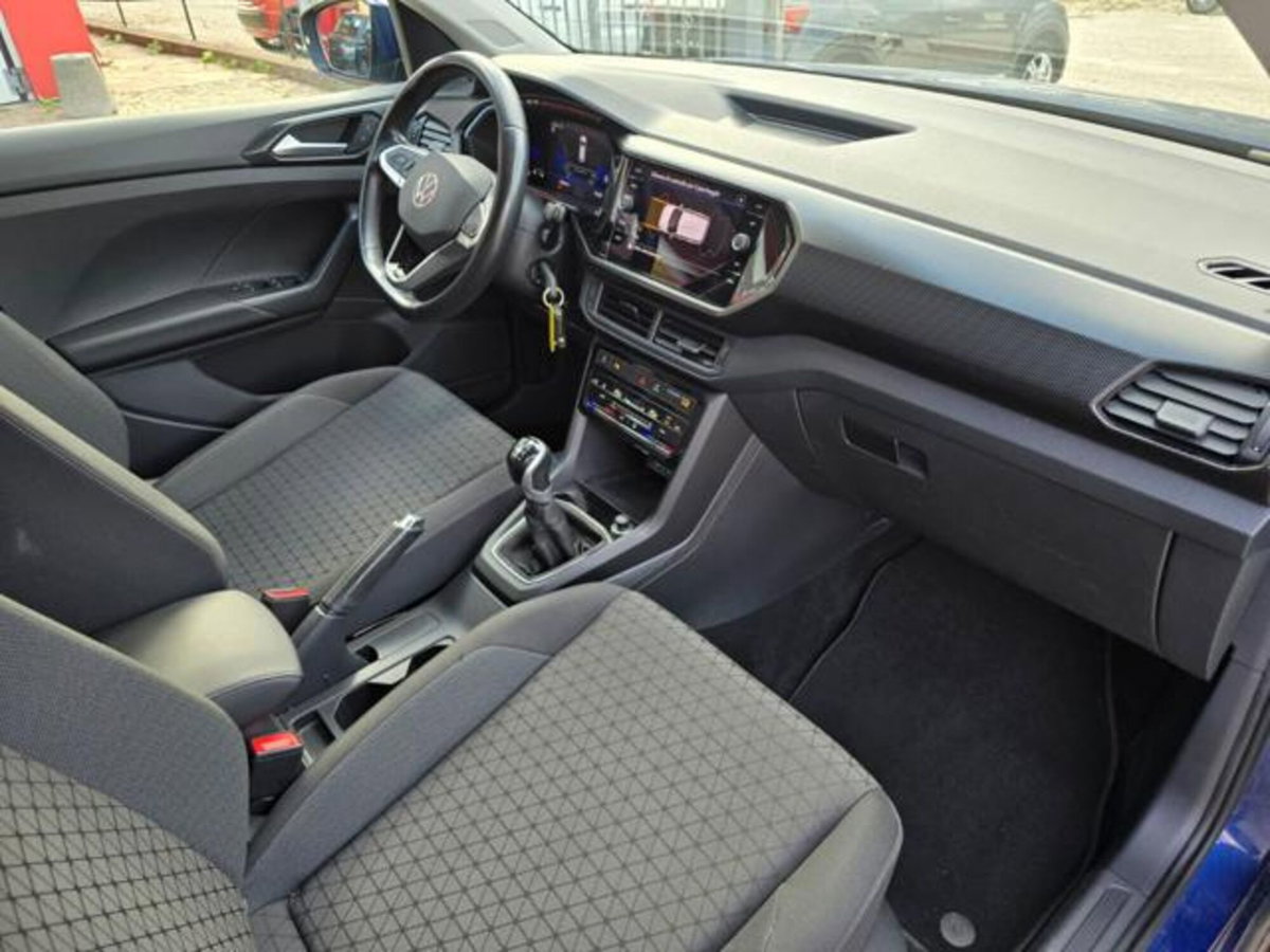 Volkswagen T-Cross 1.0 TSI 110 CV Sport (11)