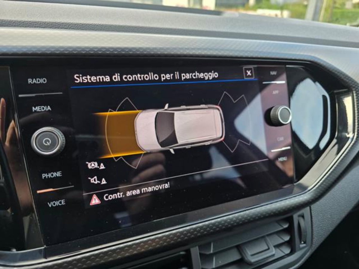 Volkswagen T-Cross 1.0 TSI 110 CV Sport (14)