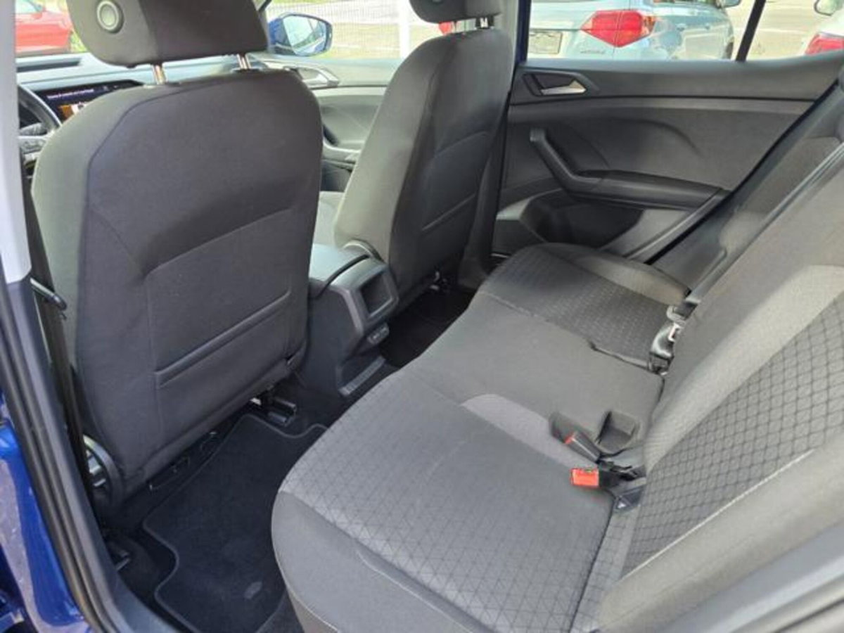 Volkswagen T-Cross 1.0 TSI 110 CV Sport (8)