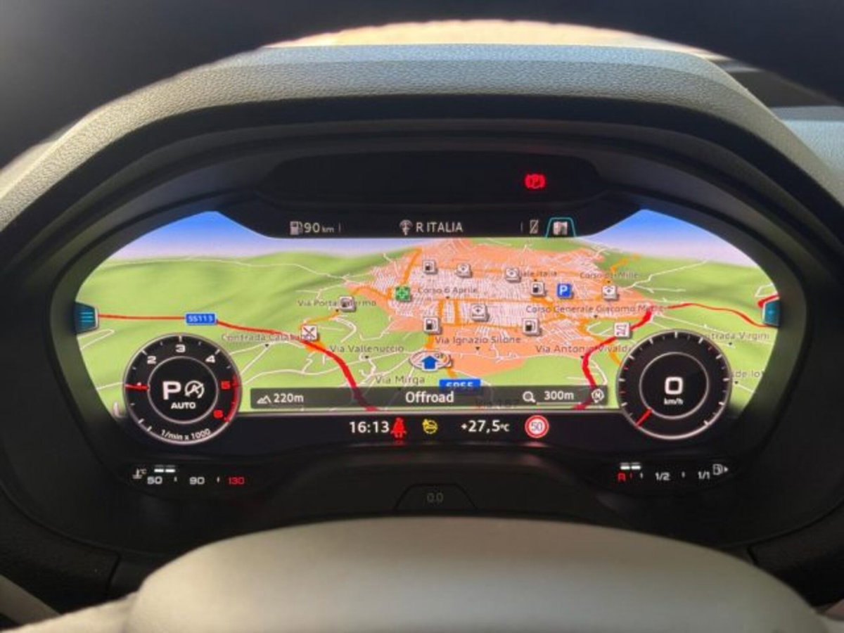 Audi Q2 Q2 35 TDI S tronic Business (10)