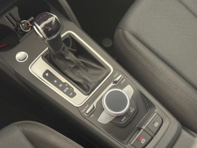 Audi Q2 Q2 35 TDI S tronic Business (16)