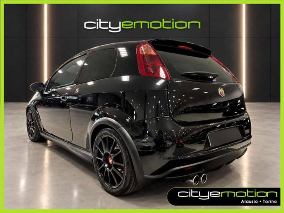 Abarth Grande Punto 1.4 T-Jet 16V 3 porte (4)