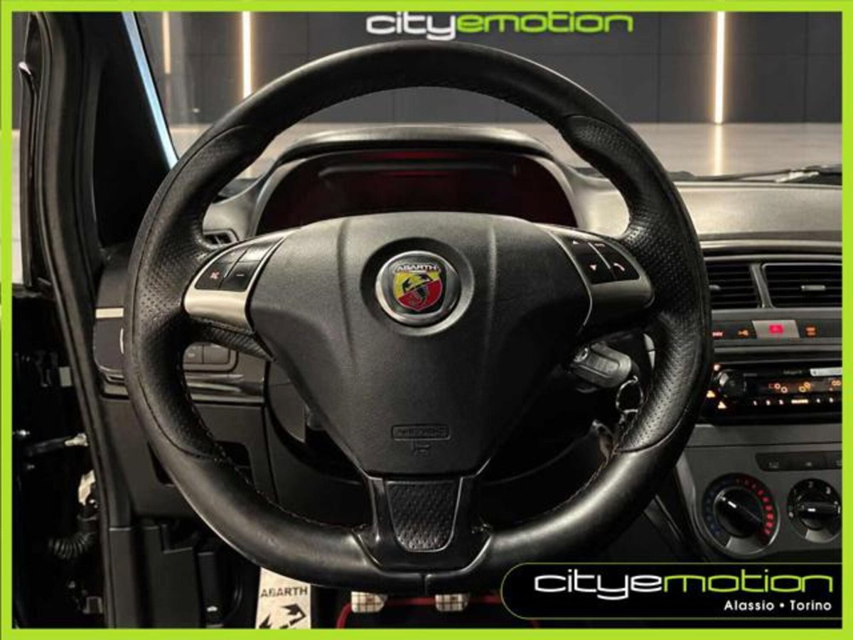 Abarth Grande Punto 1.4 T-Jet 16V 3 porte (9)
