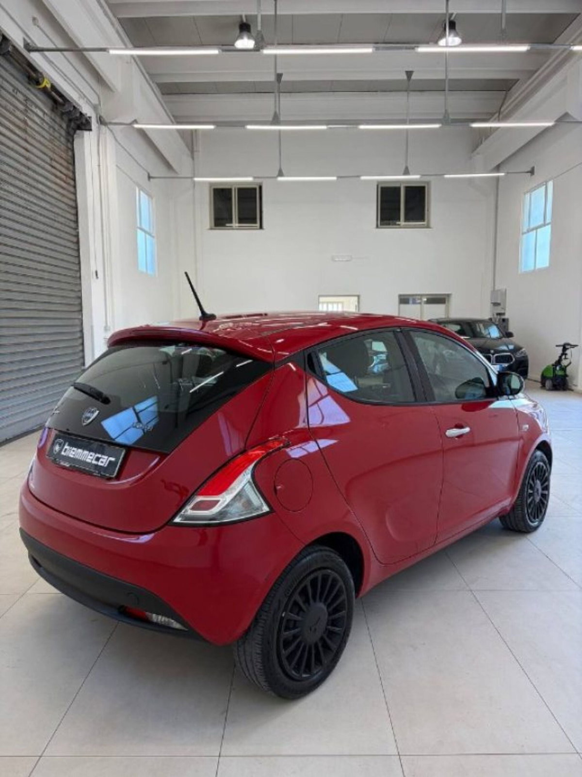 Lancia Ypsilon 1.0 FireFly 5 porte S&S Hybrid Ecochic Gold (3)