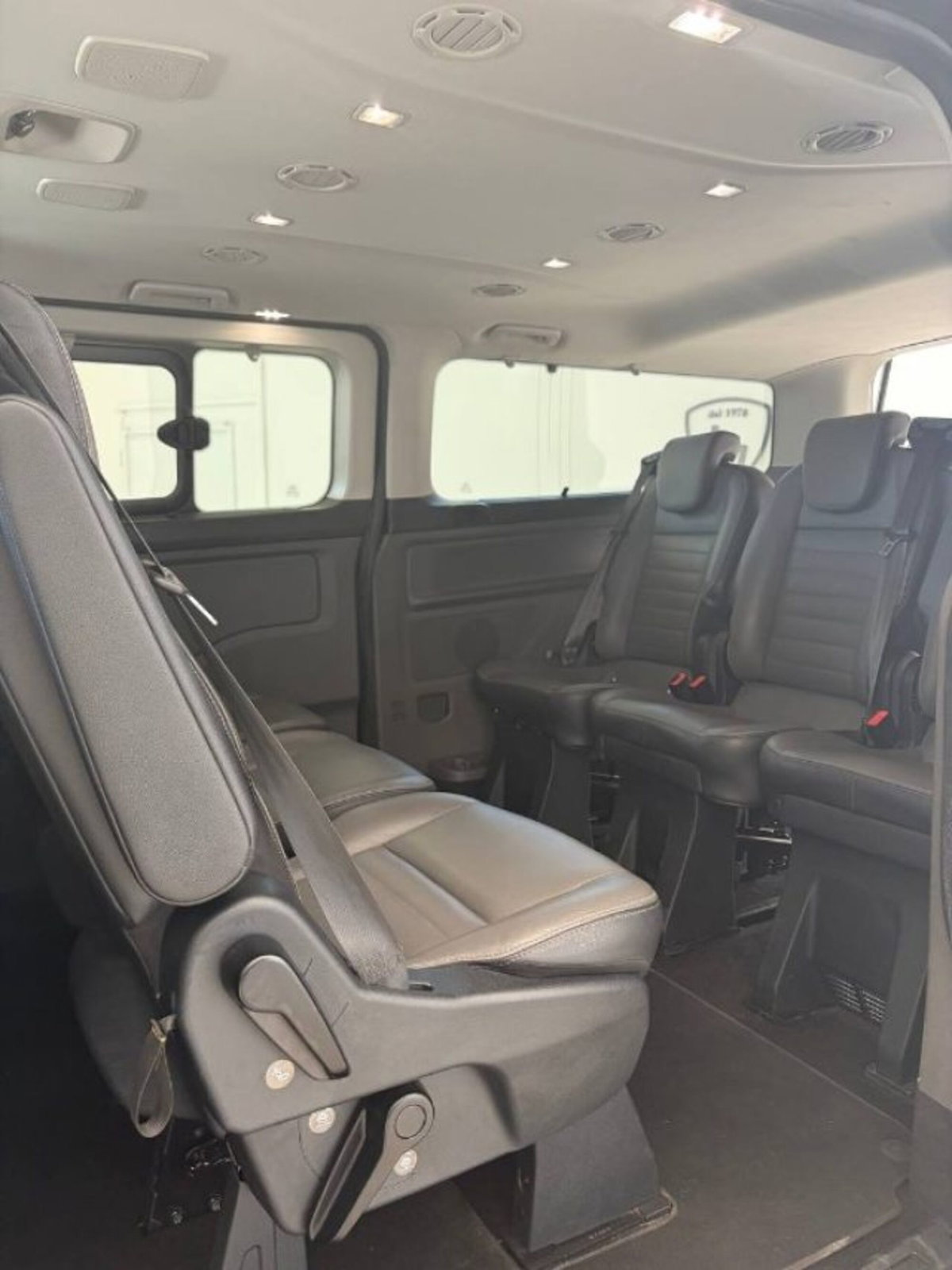 Ford Tourneo Custom 320 2.0 EcoBlue 130CV aut. PL c/sollev. Tit. (13)