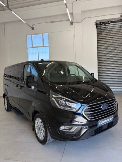 Ford Tourneo Custom 320 2.0 EcoBlue 130CV aut. PL c/sollev. Tit. (2)