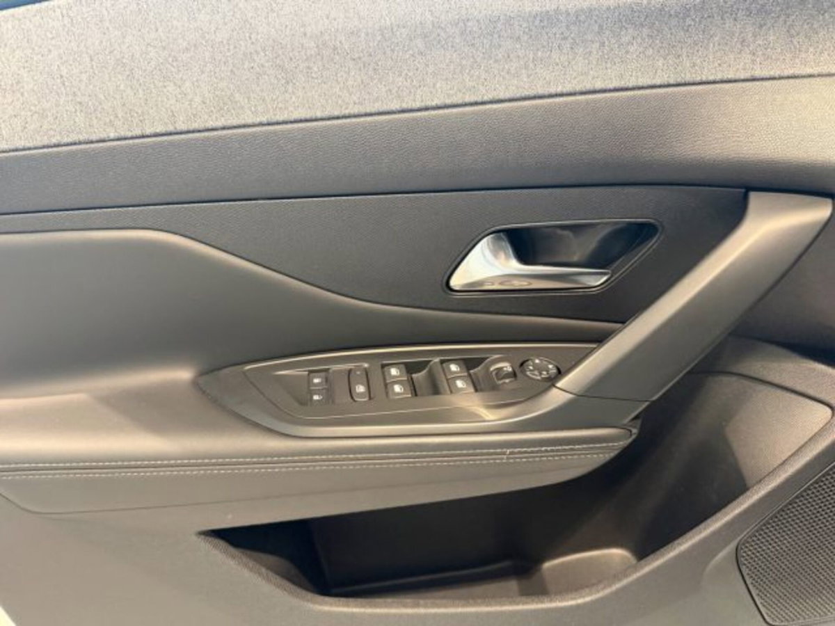 Peugeot 308 SW BlueHDi 130 S&S EAT8 Allure Pack (10)
