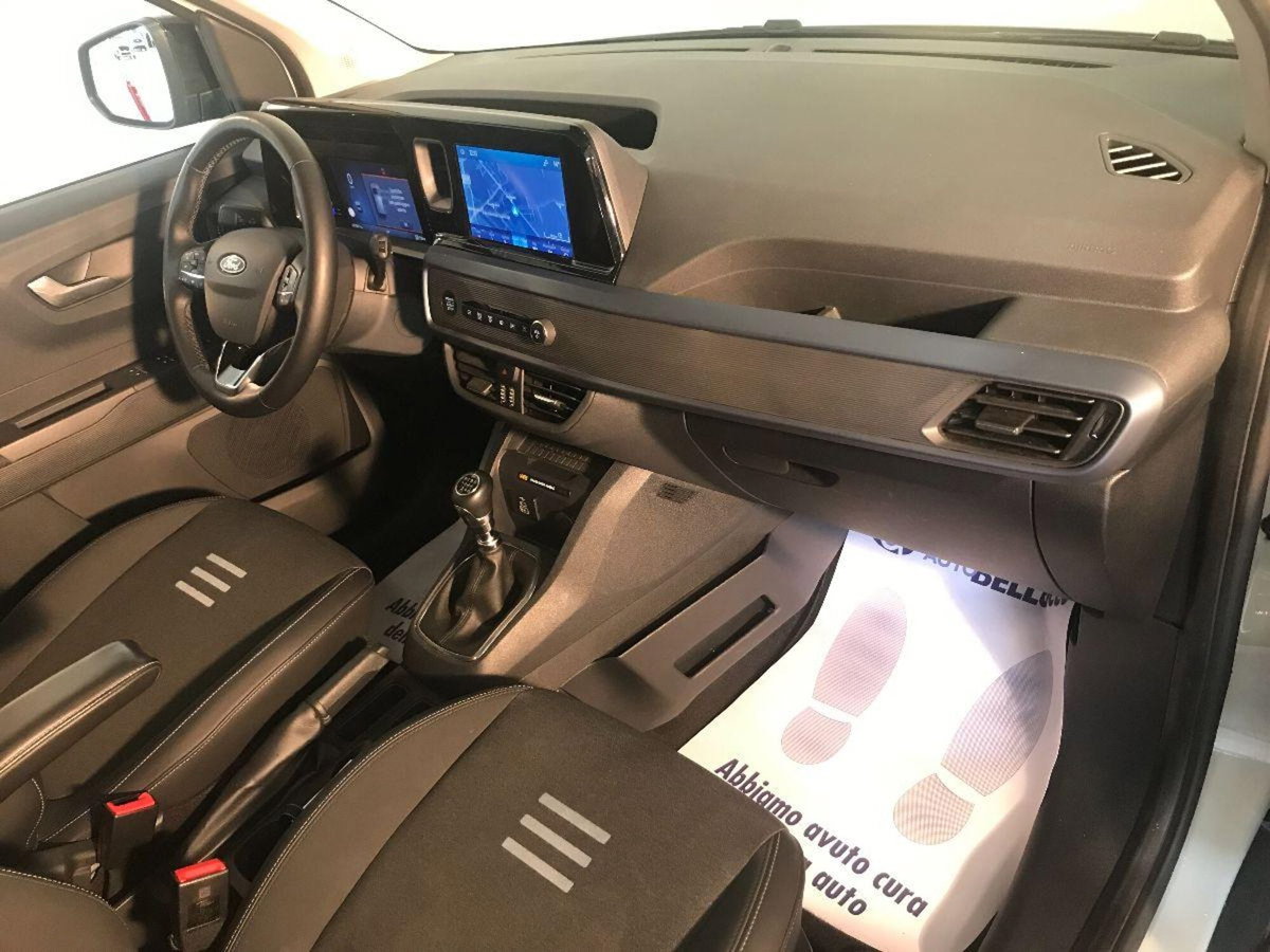 Ford Tourneo Courier 1.0 EcoBoost 100 CV Plus (12)