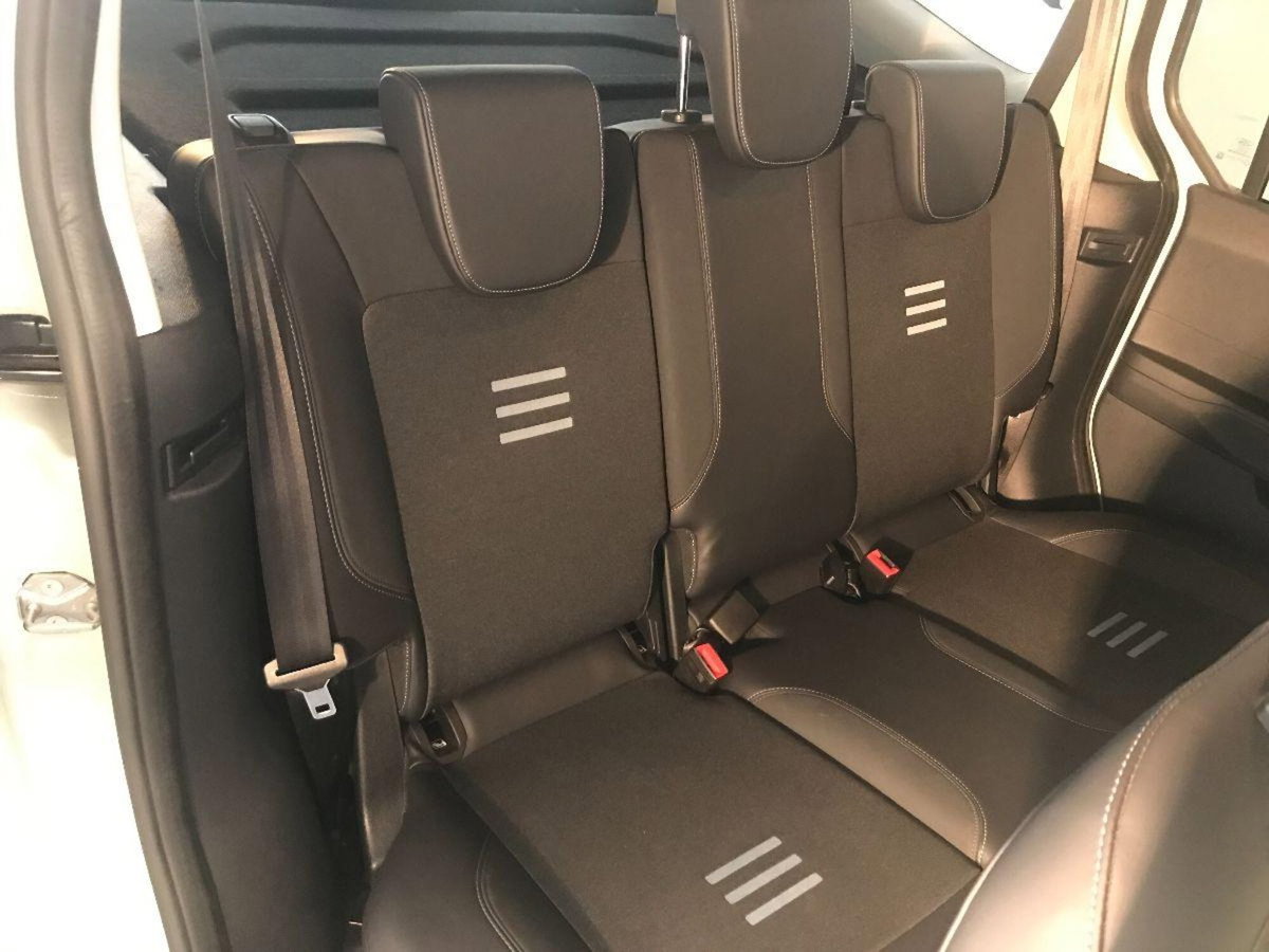 Ford Tourneo Courier 1.0 EcoBoost 100 CV Plus (13)