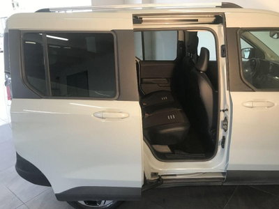 Ford Tourneo Courier 1.0 EcoBoost 100 CV Plus (5)