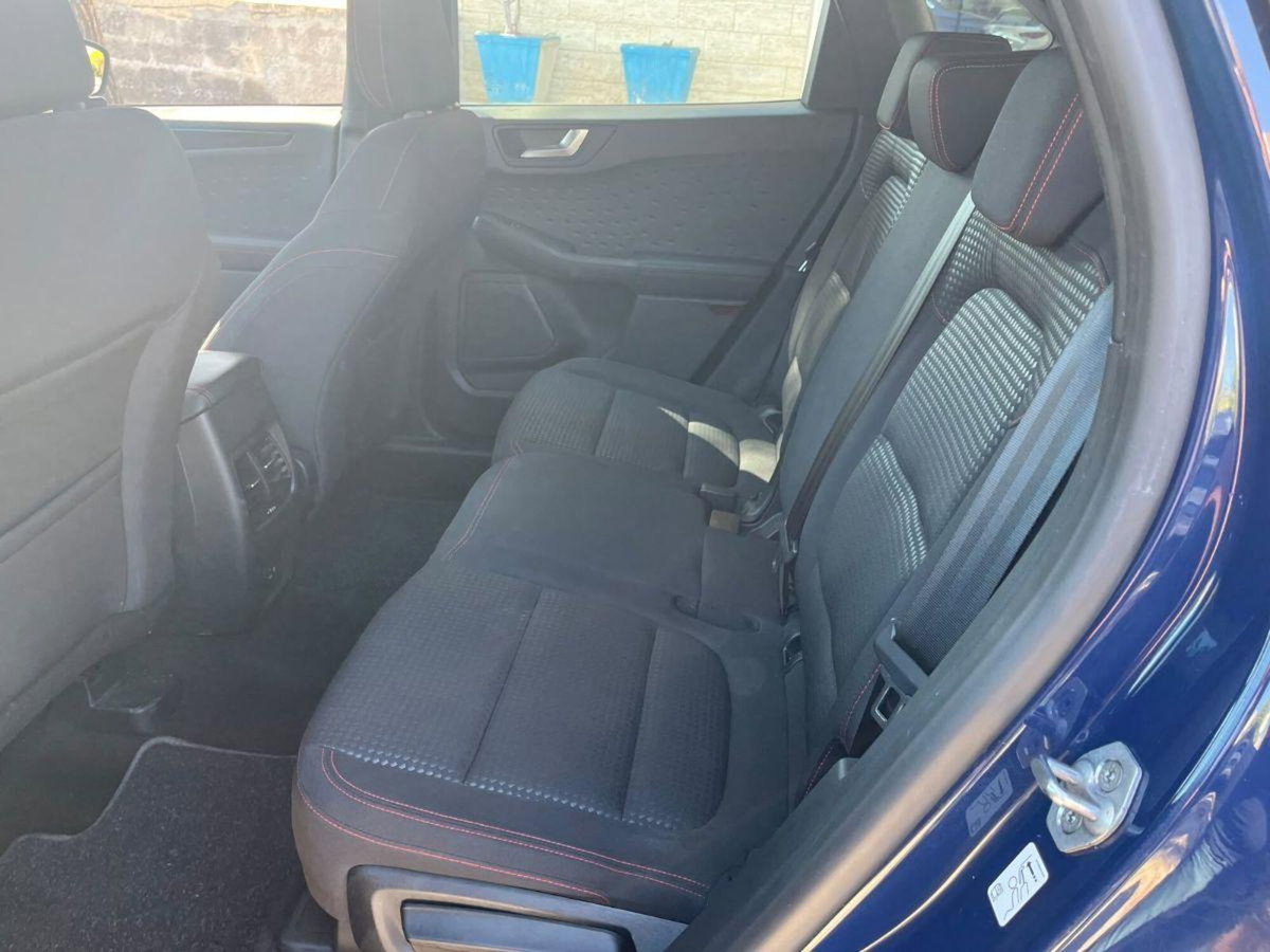 Ford Kuga 1.5 EcoBlue 120 CV aut. 2WD ST-Line X (12)