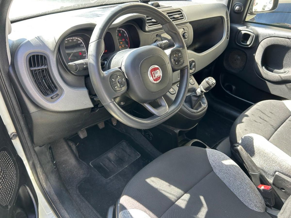 Fiat Panda 1.0 FireFly S&S Hybrid City Cross (10)