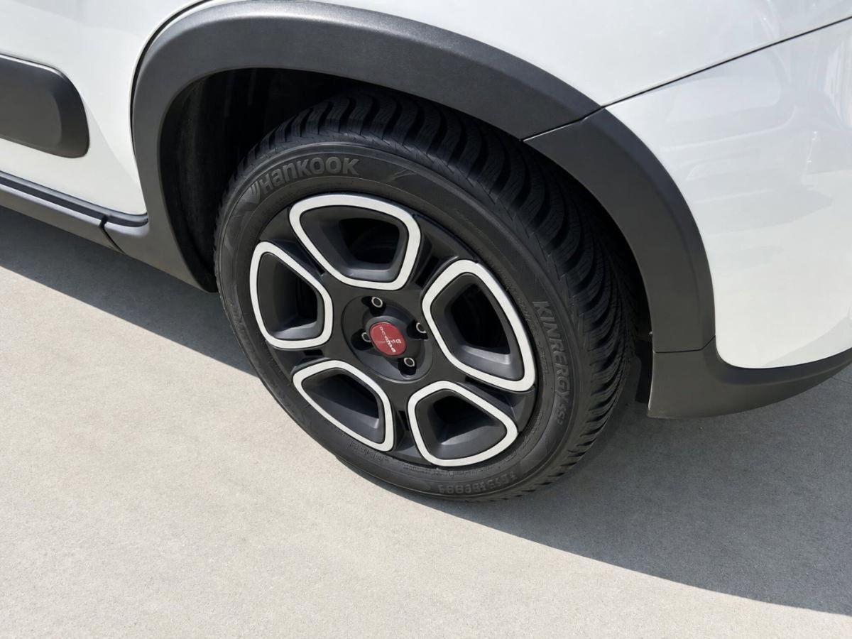 Fiat Panda 1.0 FireFly S&S Hybrid City Cross (6)