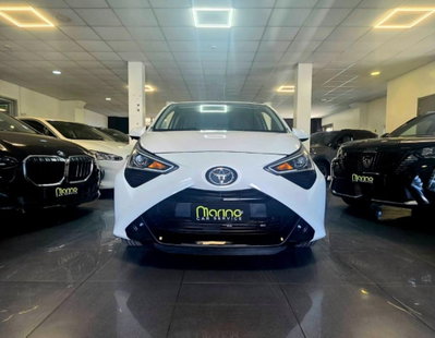 Toyota Aygo 1.0 VVT-i 72 CV 5 porte x-play usata