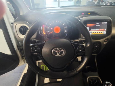 Toyota Aygo 1.0 VVT-i 72 CV 5 porte x-play (13)