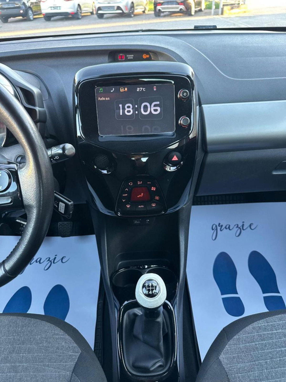 Citroen C1 Airscape C1 Airscape PureTech 82 5 porte Shine (14)