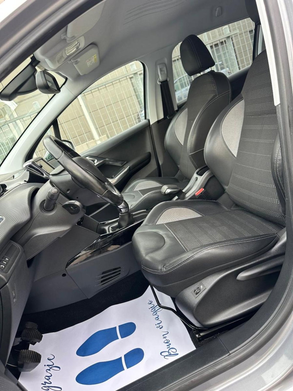 Peugeot 2008 Turbo 110 S&S Allure (17)